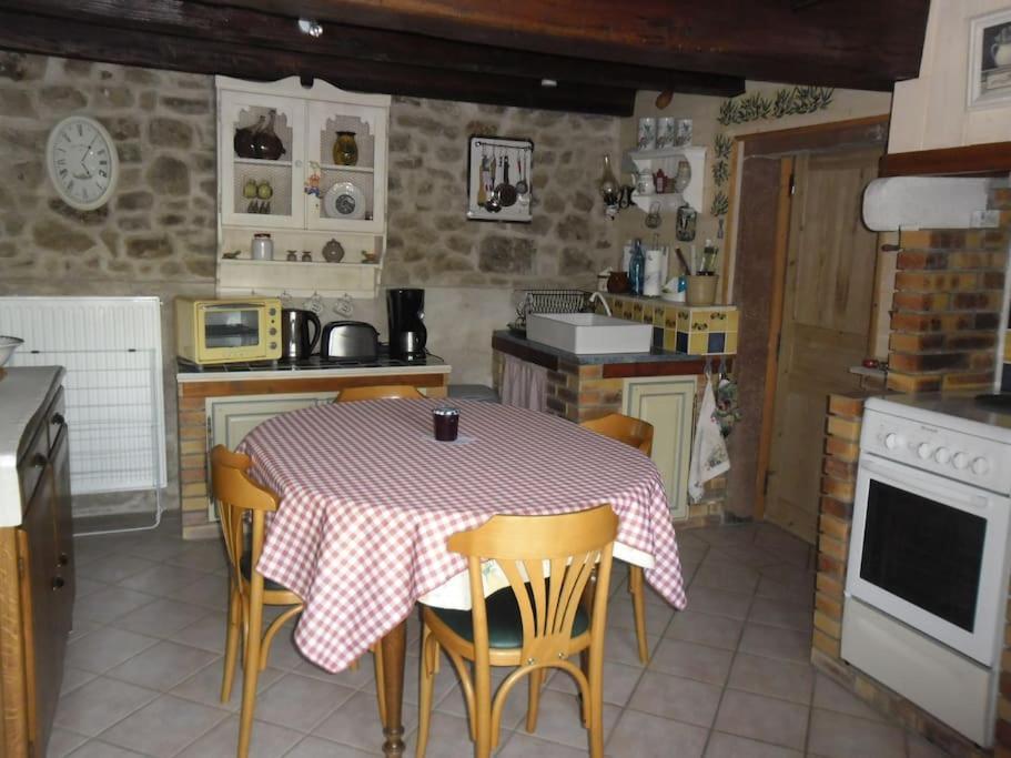 Gite La Fermette A Docelles Exterior foto